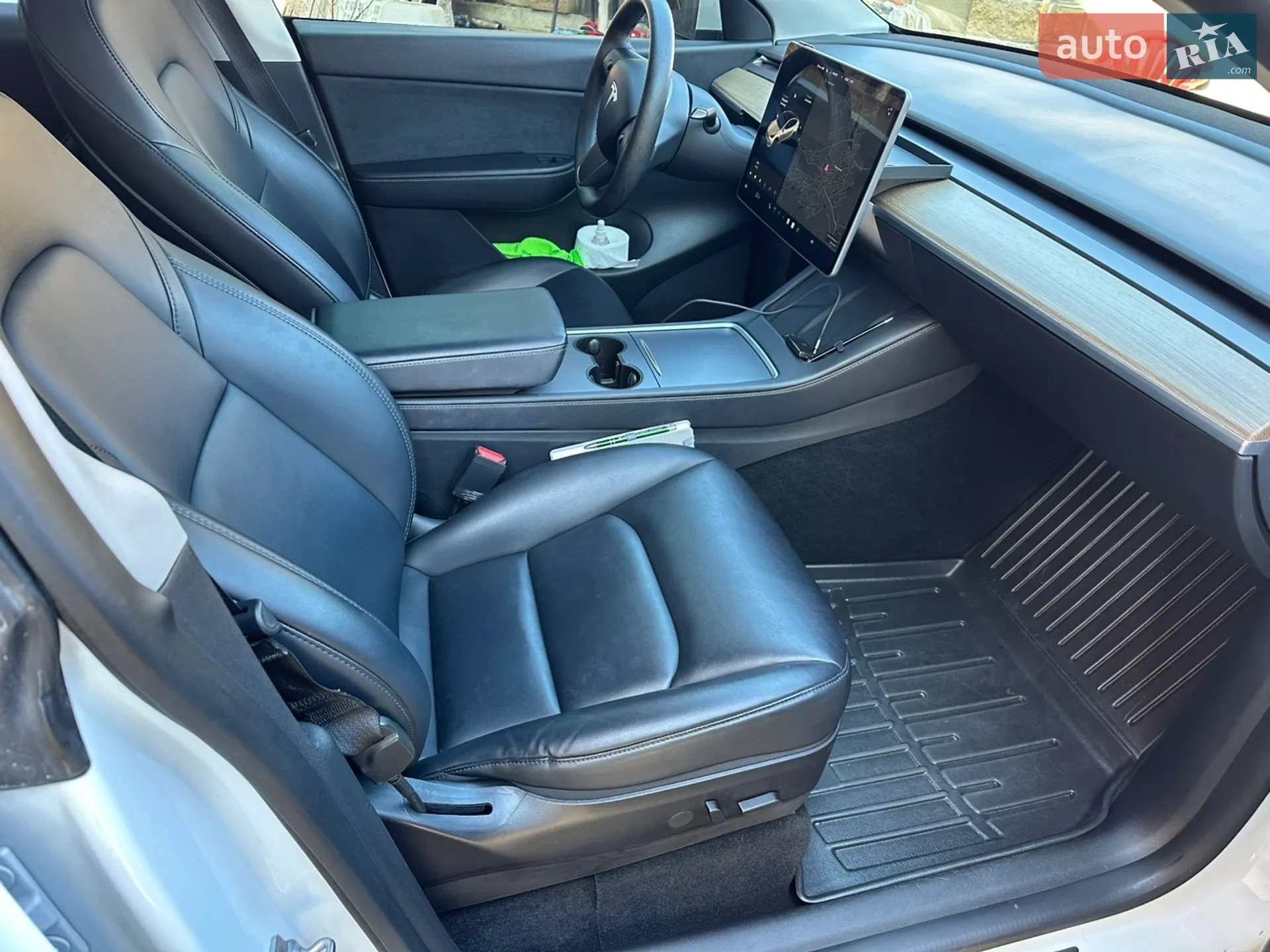2021 Tesla Model Y - мініатюра 8