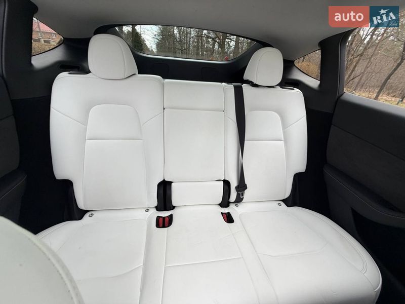 Позашляховик / Кросовер Tesla Model Y 2024 в Києві фото 41 Позашляховик / Кросовер Tesla Model Y 2024 в Києві