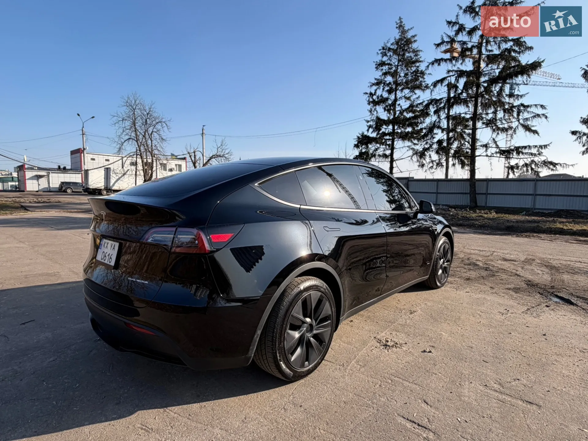 2024 Tesla Model Y - мініатюра 4