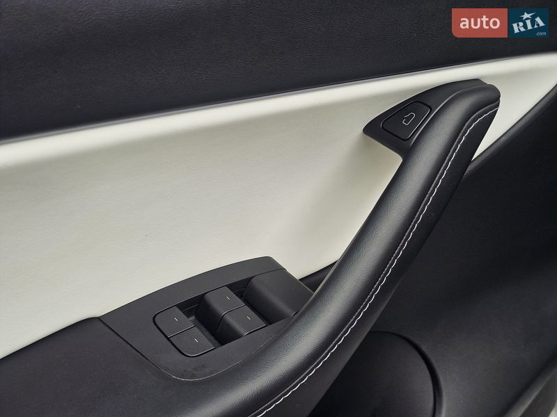 Внедорожник / Кроссовер Tesla Model Y 2021 в Киеве фото 20 Внедорожник / Кроссовер Tesla Model Y 2021 в Киеве