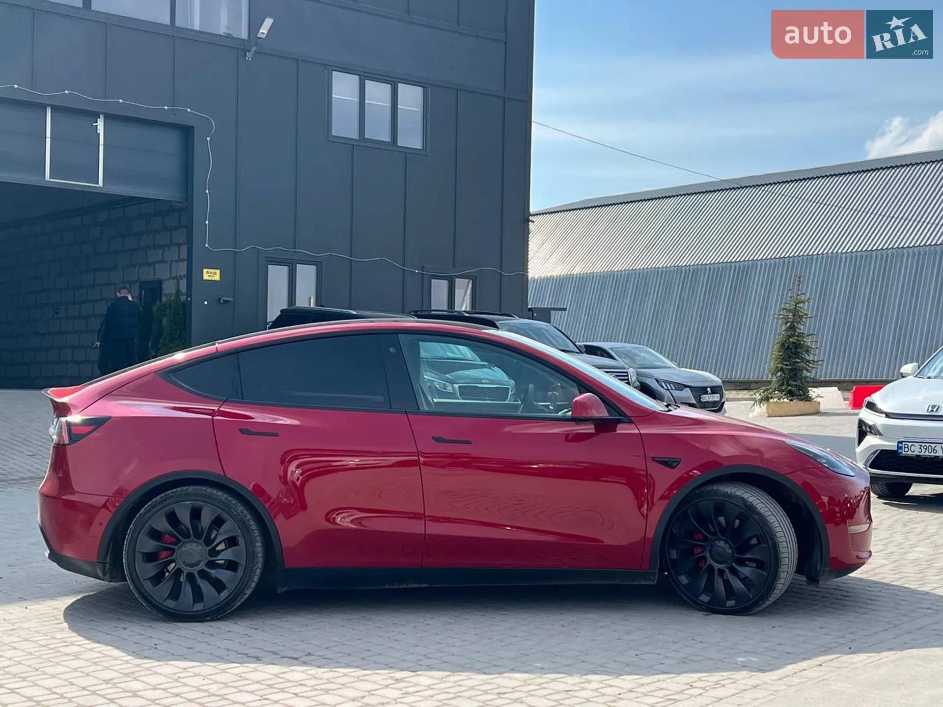 2022 Tesla Model Y - мініатюра 10