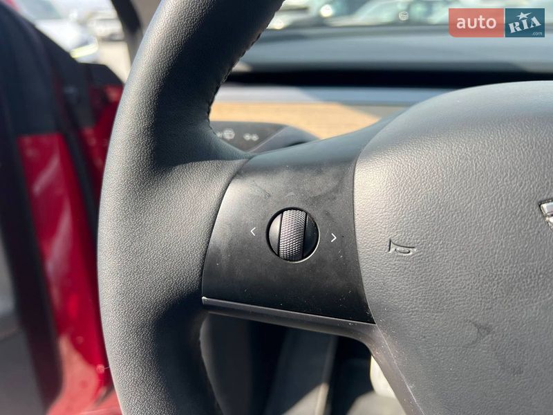 Внедорожник / Кроссовер Tesla Model Y 2022 в Львове
