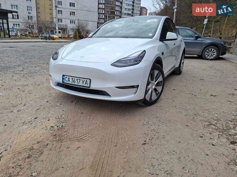 Позашляховик / Кросовер Tesla Model Y 2023 в Хмельницькому