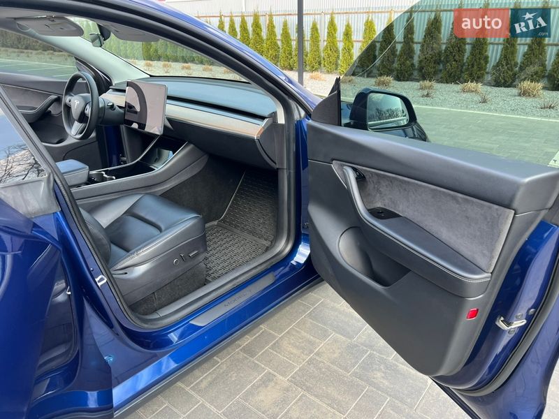 Позашляховик / Кросовер Tesla Model Y 2020 в Луцьку фото 23 Позашляховик / Кросовер Tesla Model Y 2020 в Луцьку