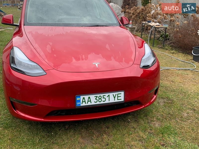 Позашляховик / Кросовер Tesla Model Y 2021 в Києві