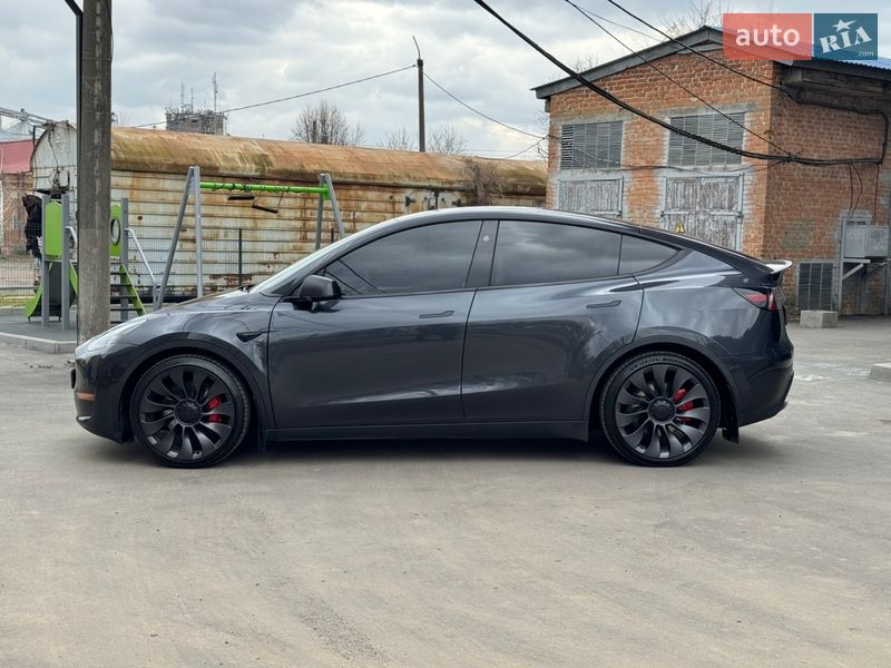 Позашляховик / Кросовер Tesla Model Y 2024 в Фастові фото 4 Позашляховик / Кросовер Tesla Model Y 2024 в Фастові