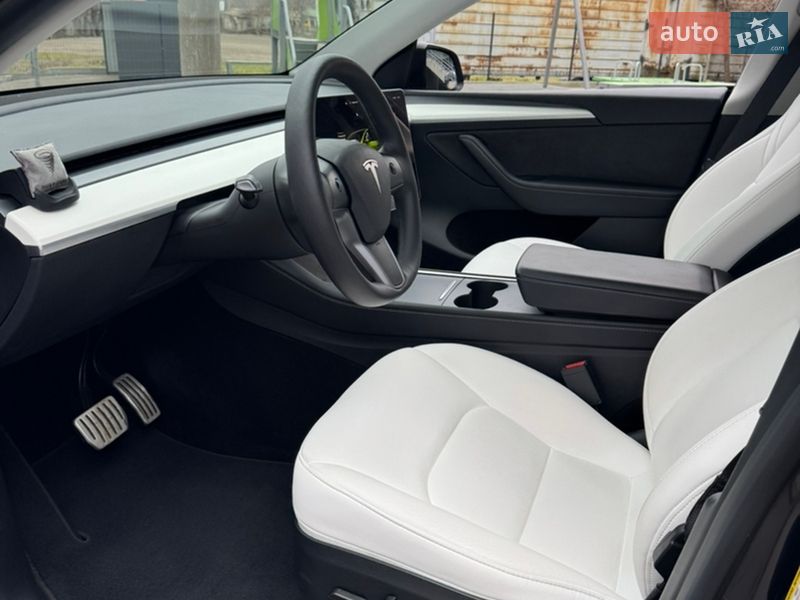 Позашляховик / Кросовер Tesla Model Y 2024 в Фастові фото 14 Позашляховик / Кросовер Tesla Model Y 2024 в Фастові
