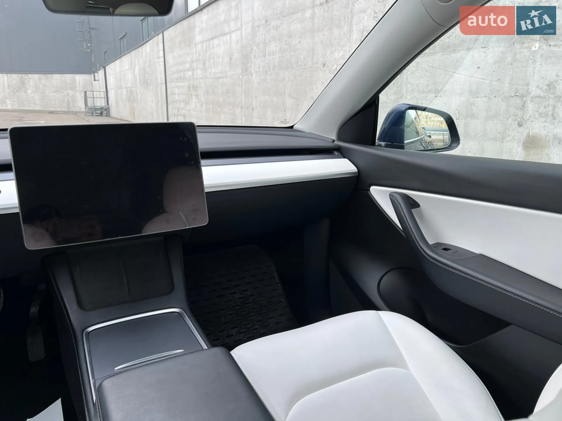 2022 Tesla Model Y - мініатюра 13
