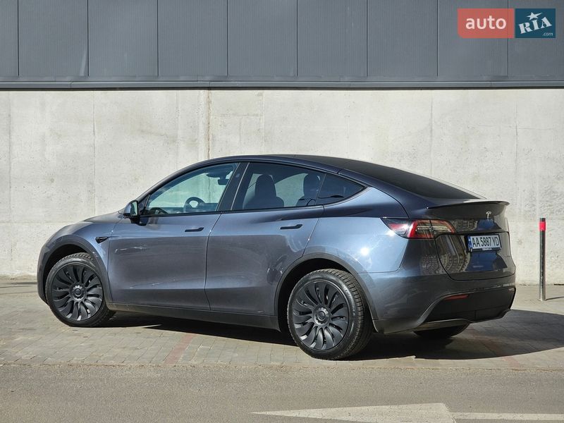 Позашляховик / Кросовер Tesla Model Y 2023 в Києві