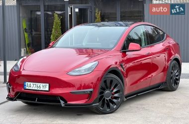 Позашляховик / Кросовер Tesla Model Y 2022 в Києві