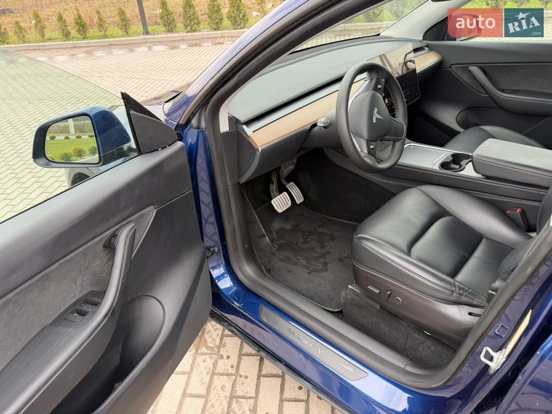 Внедорожник / Кроссовер Tesla Model Y 2022 в Золочеве фото 16 Внедорожник / Кроссовер Tesla Model Y 2022 в Золочеве