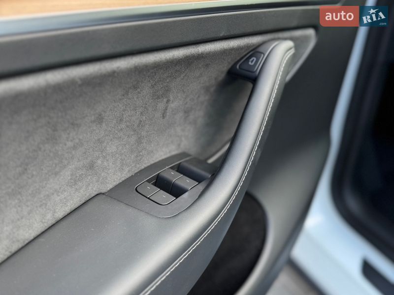 Внедорожник / Кроссовер Tesla Model Y 2022 в Кропивницком фото 13 Внедорожник / Кроссовер Tesla Model Y 2022 в Кропивницком