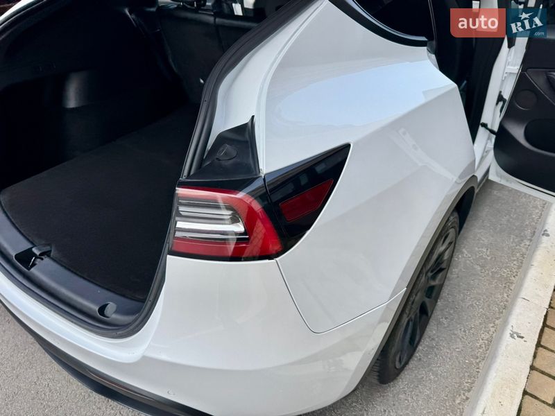 Внедорожник / Кроссовер Tesla Model Y 2022 в Запорожье фото 37 Внедорожник / Кроссовер Tesla Model Y 2022 в Запорожье