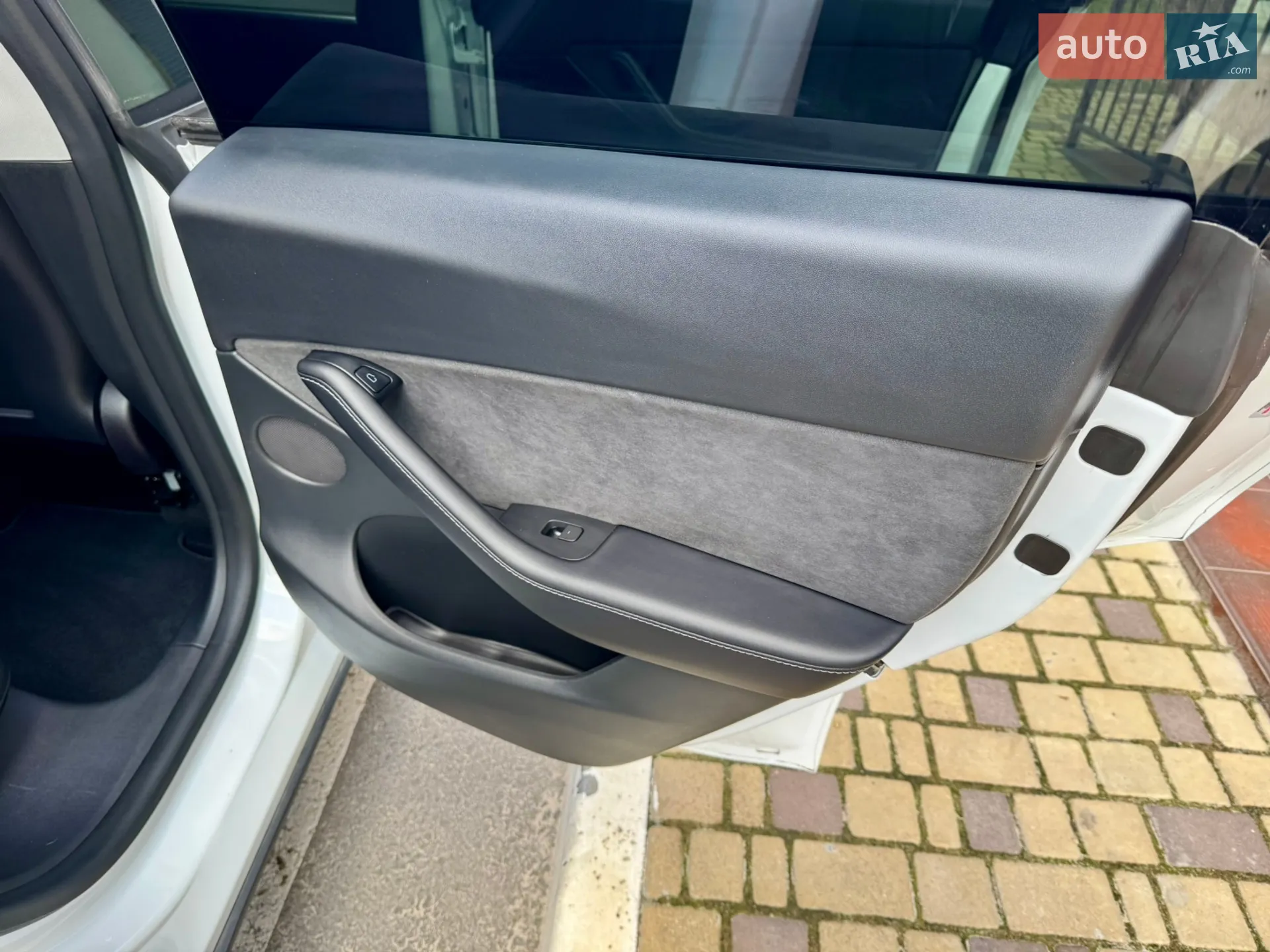 2022 Tesla Model Y - мініатюра 38