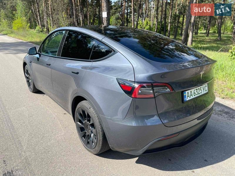 Позашляховик / Кросовер Tesla Model Y 2023 в Києві