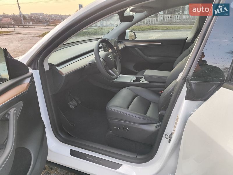 Внедорожник / Кроссовер Tesla Model Y 2024 в Белой Церкви фото 13 Внедорожник / Кроссовер Tesla Model Y 2024 в Белой Церкви