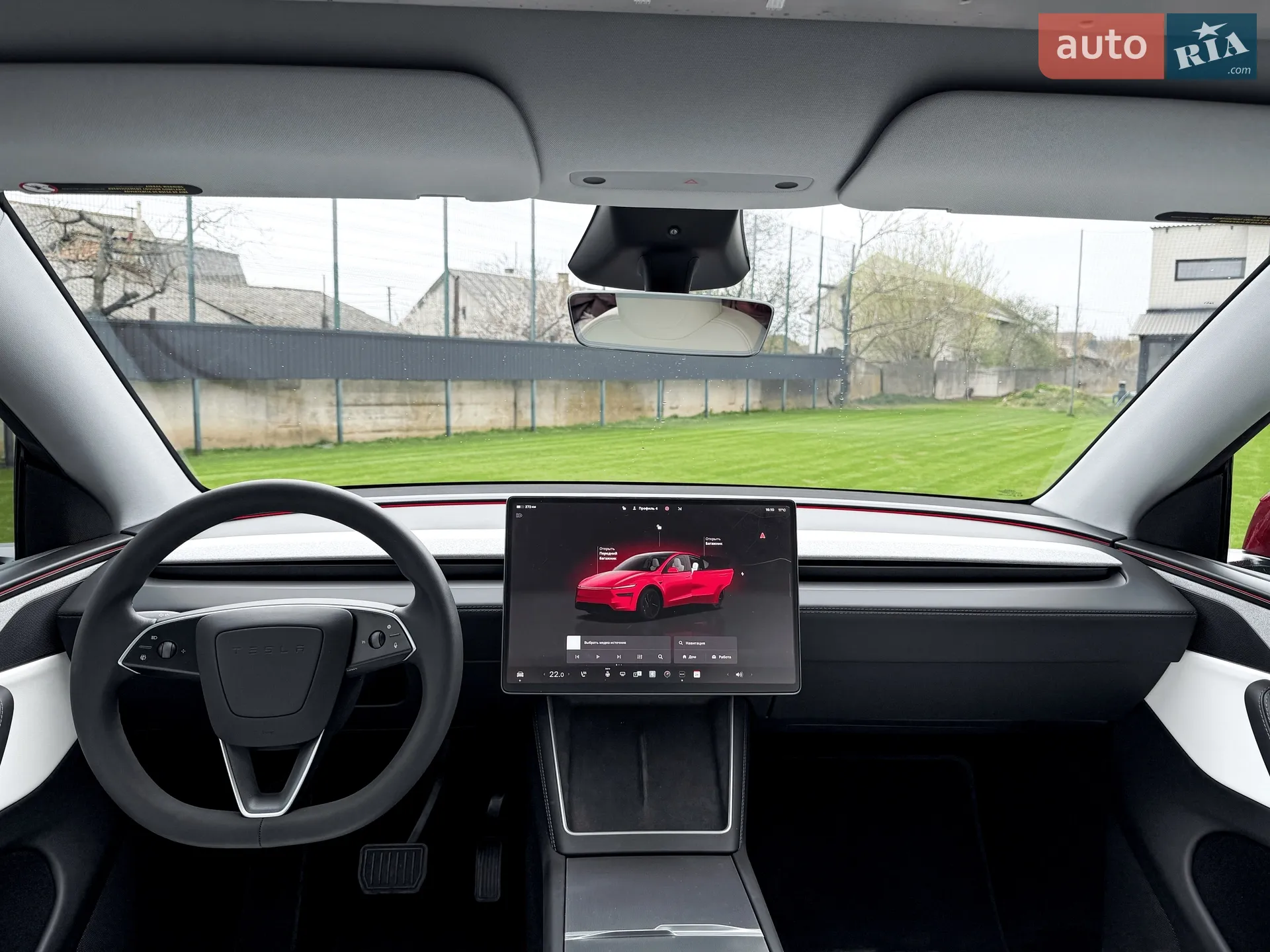 2025 Tesla Model Y - мініатюра 9