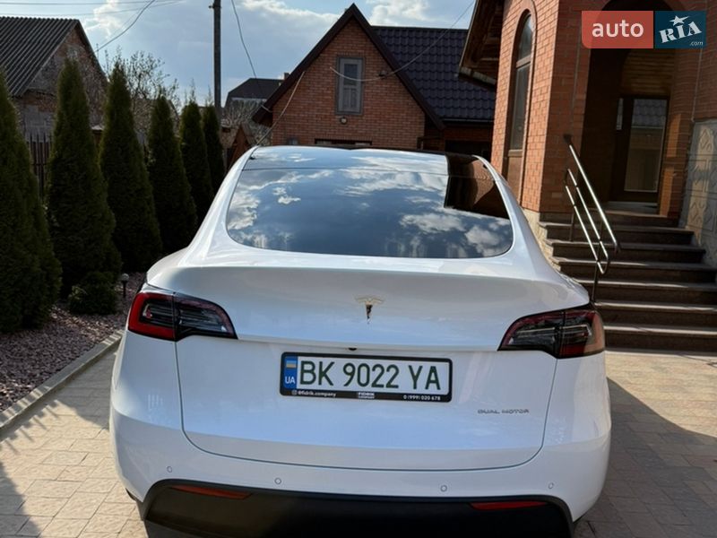 Внедорожник / Кроссовер Tesla Model Y 2021 в Владимирце