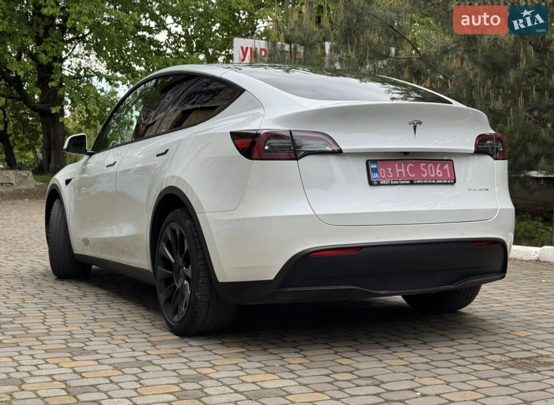 2021 Tesla Model Y - мініатюра 8