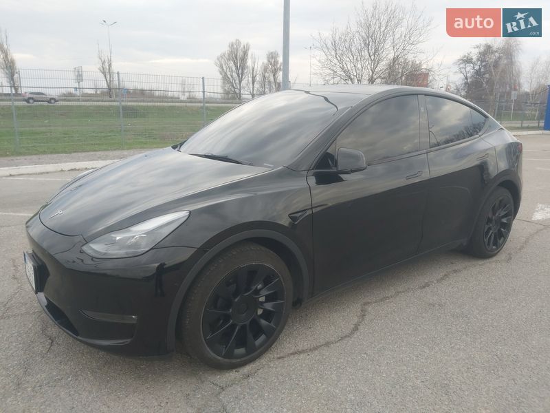 Позашляховик / Кросовер Tesla Model Y 2023 в Дніпрі фото 6 Позашляховик / Кросовер Tesla Model Y 2023 в Дніпрі