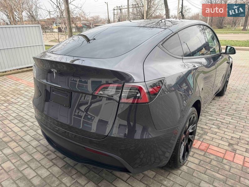 Внедорожник / Кроссовер Tesla Model Y 2024 в Никополе