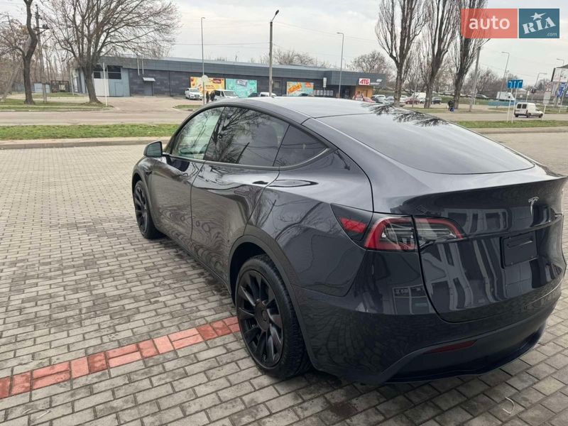 Внедорожник / Кроссовер Tesla Model Y 2024 в Никополе