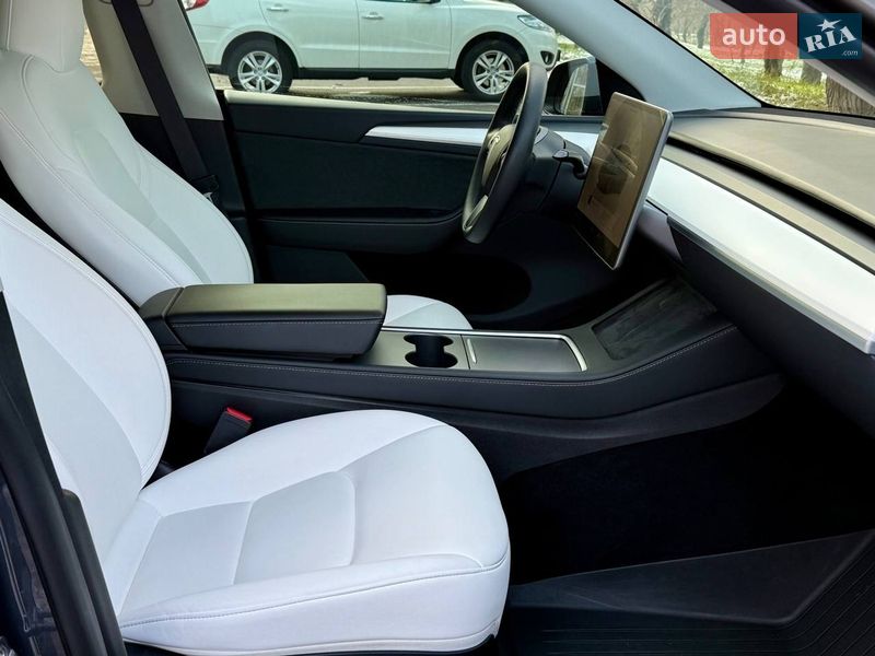 Позашляховик / Кросовер Tesla Model Y 2023 в Одесі