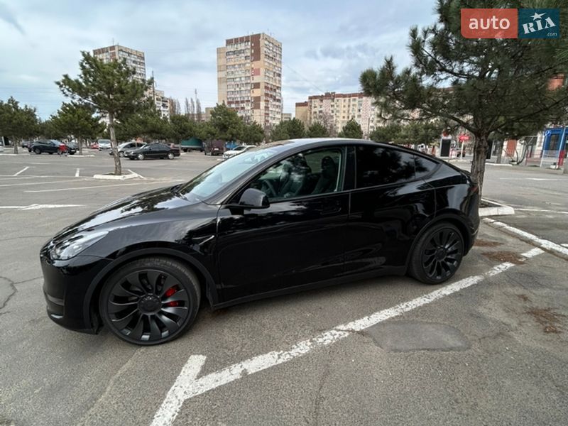 Внедорожник / Кроссовер Tesla Model Y 2023 в Одессе фото 2 Внедорожник / Кроссовер Tesla Model Y 2023 в Одессе