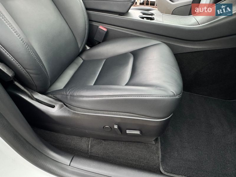 Позашляховик / Кросовер Tesla Model Y 2020 в Дніпрі фото 18 Позашляховик / Кросовер Tesla Model Y 2020 в Дніпрі