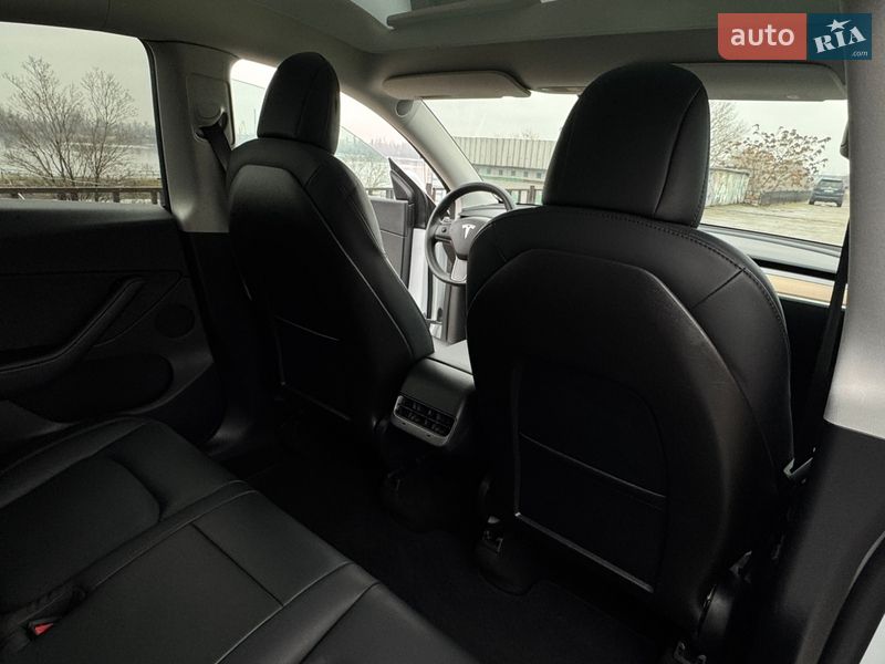 Позашляховик / Кросовер Tesla Model Y 2020 в Дніпрі фото 25 Позашляховик / Кросовер Tesla Model Y 2020 в Дніпрі