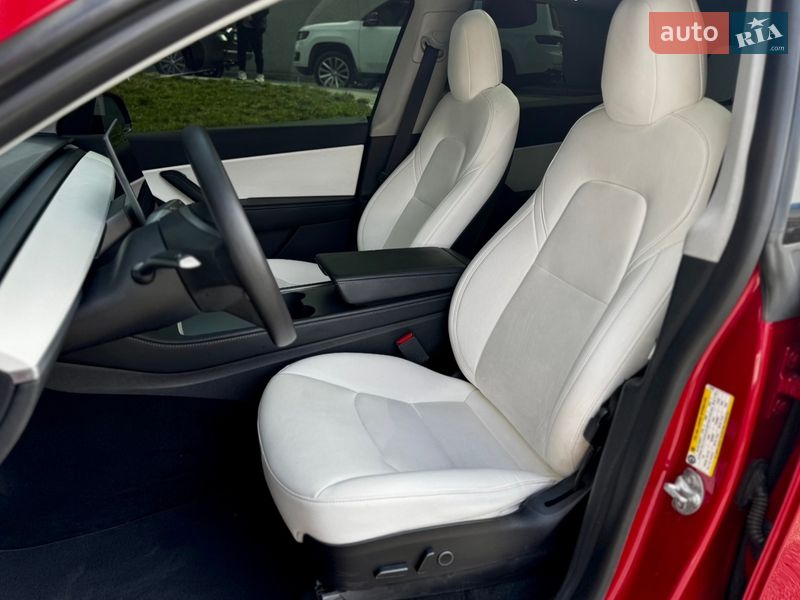 Позашляховик / Кросовер Tesla Model Y 2022 в Харкові фото 14 Позашляховик / Кросовер Tesla Model Y 2022 в Харкові