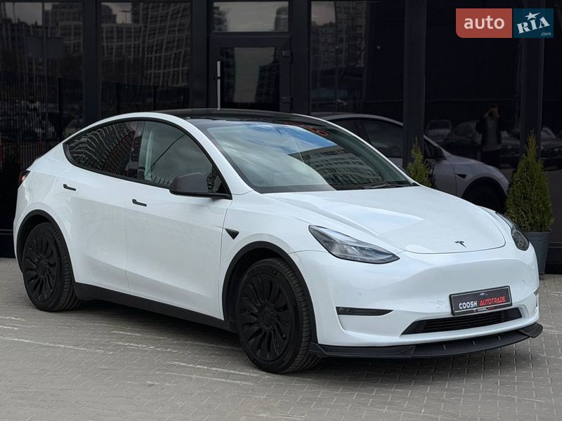 Позашляховик / Кросовер Tesla Model Y 2022 в Києві фото 4 Позашляховик / Кросовер Tesla Model Y 2022 в Києві