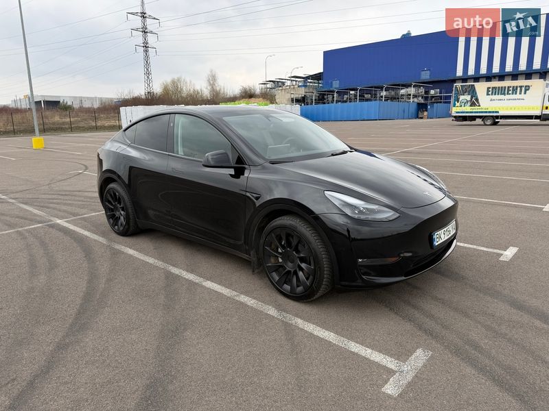 Позашляховик / Кросовер Tesla Model Y 2023 в Рівному фото 3 Позашляховик / Кросовер Tesla Model Y 2023 в Рівному