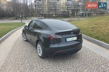 Позашляховик / Кросовер Tesla Model Y 2024 в Дніпрі