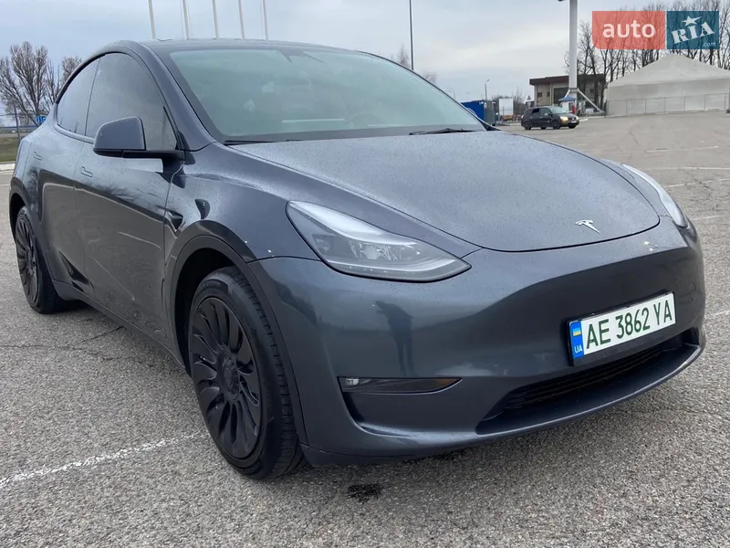 Tesla Model Y 2022