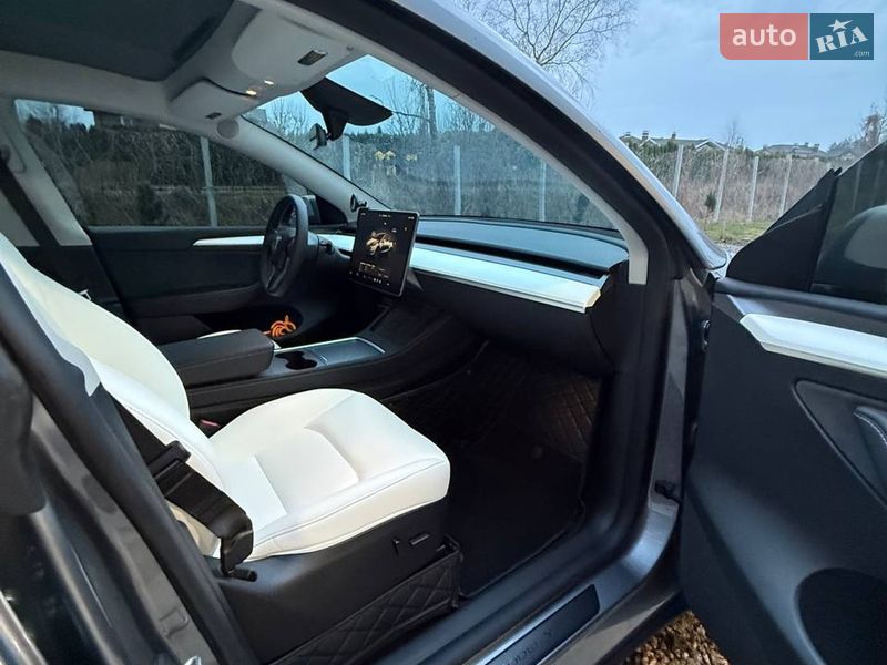 Внедорожник / Кроссовер Tesla Model Y 2024 в Киеве фото 26 Внедорожник / Кроссовер Tesla Model Y 2024 в Киеве