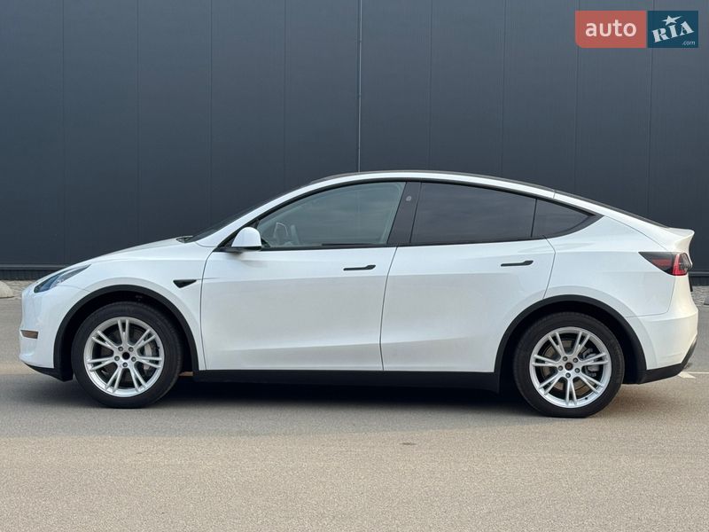 Внедорожник / Кроссовер Tesla Model Y 2024 в Киеве фото 7 Внедорожник / Кроссовер Tesla Model Y 2024 в Киеве