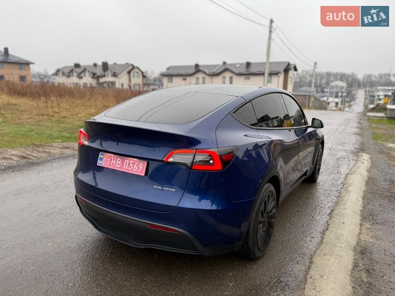 Внедорожник / Кроссовер Tesla Model Y 2021 в Ровно