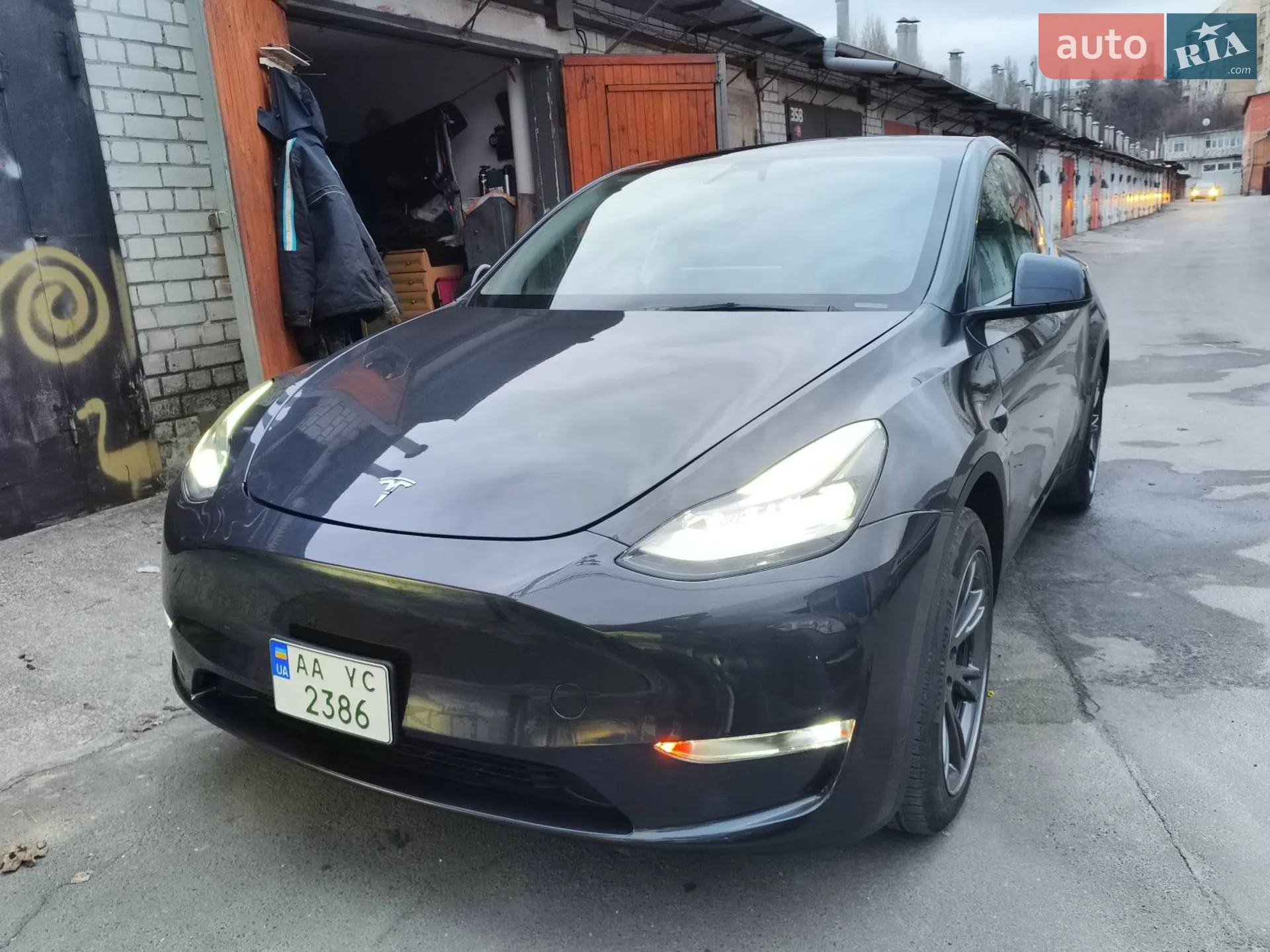 2024 Tesla Model Y - мініатюра 2