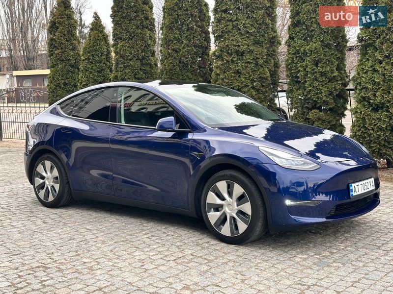 Внедорожник / Кроссовер Tesla Model Y 2022 в Киеве