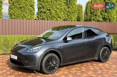 Внедорожник / Кроссовер Tesla Model Y 2024 в Киеве