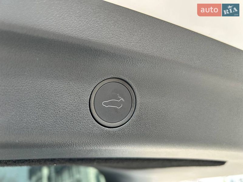 Позашляховик / Кросовер Tesla Model Y 2024 в Умані фото 9 Позашляховик / Кросовер Tesla Model Y 2024 в Умані