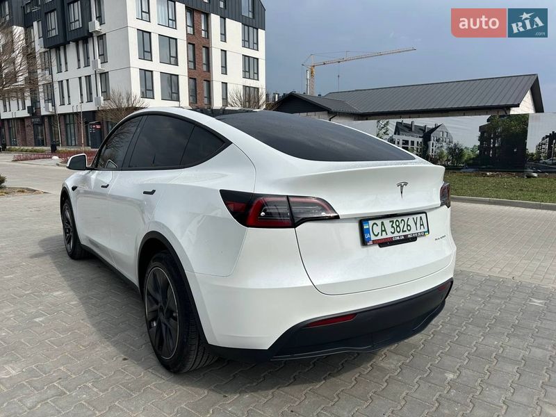 Позашляховик / Кросовер Tesla Model Y 2024 в Умані фото 4 Позашляховик / Кросовер Tesla Model Y 2024 в Умані