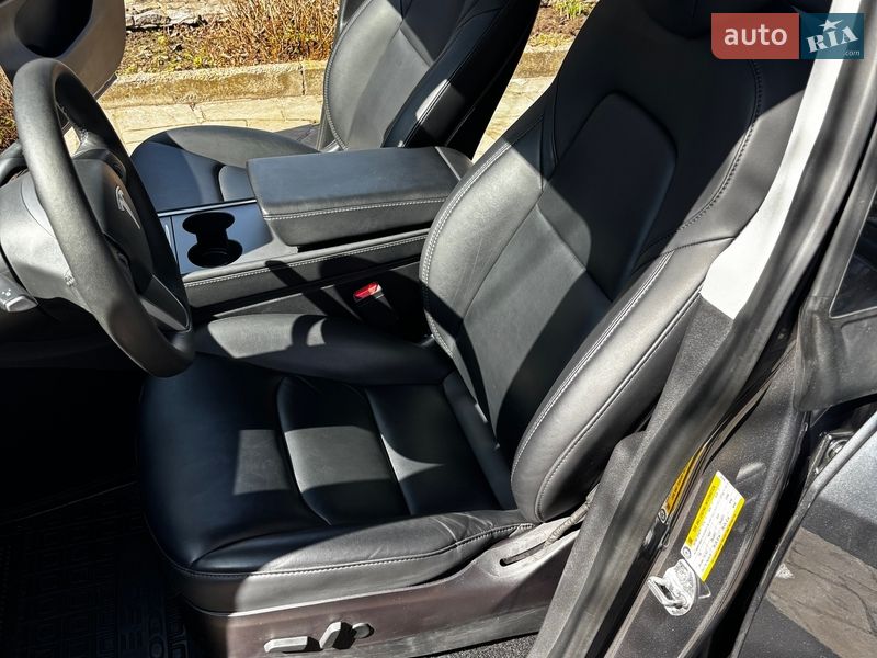 Внедорожник / Кроссовер Tesla Model Y 2021 в Харькове
