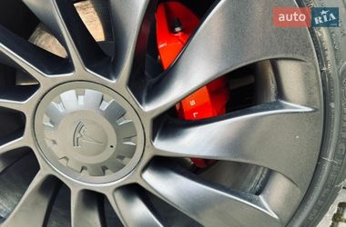 Позашляховик / Кросовер Tesla Model Y 2023 в Києві