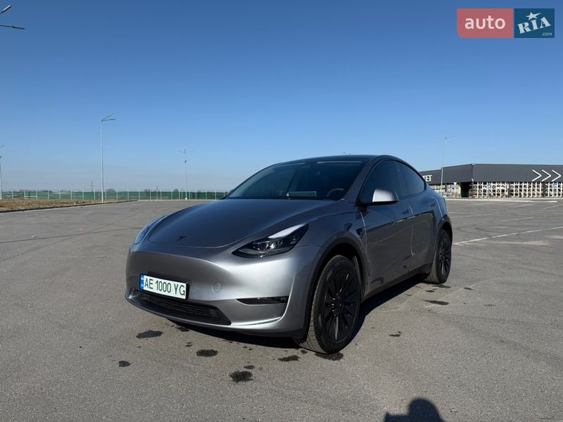 Позашляховик / Кросовер Tesla Model Y 2024 в Дніпрі