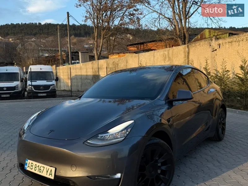 Tesla Model Y 2022