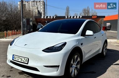 Позашляховик / Кросовер Tesla Model Y 2023 в Харкові