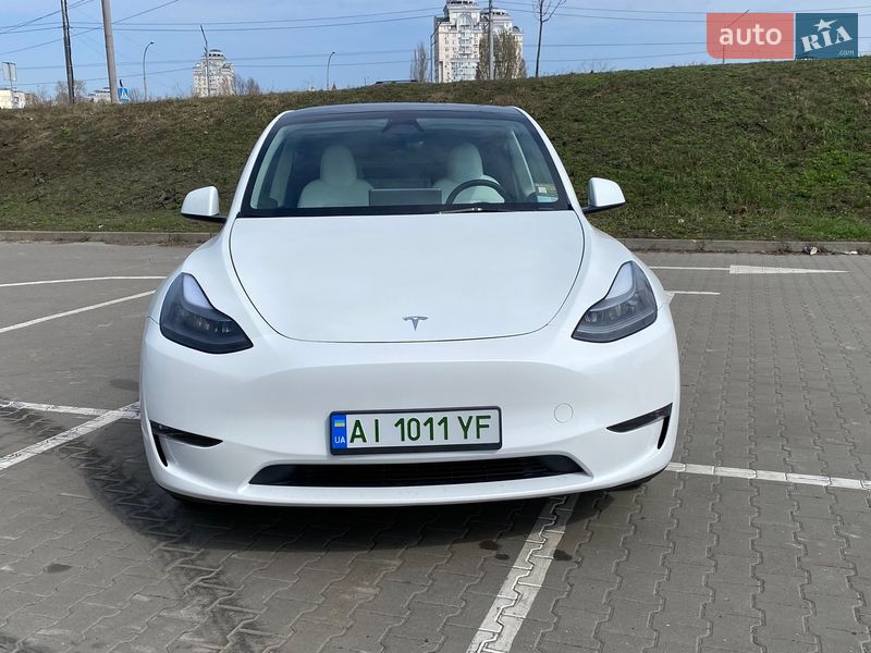 Позашляховик / Кросовер Tesla Model Y 2023 в Києві