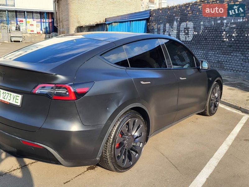 Позашляховик / Кросовер Tesla Model Y 2022 в Києві